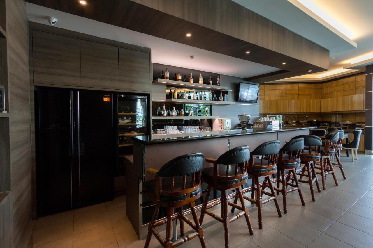 Mariner Hotel 拉布安 外观 照片